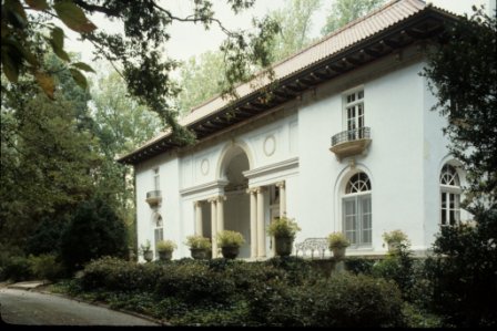 Villa Lamar, Main facade